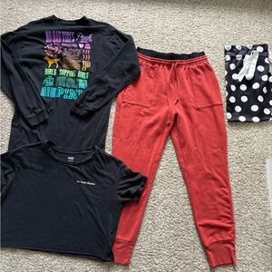 Victoria’s Secret PINK jogger & tees set